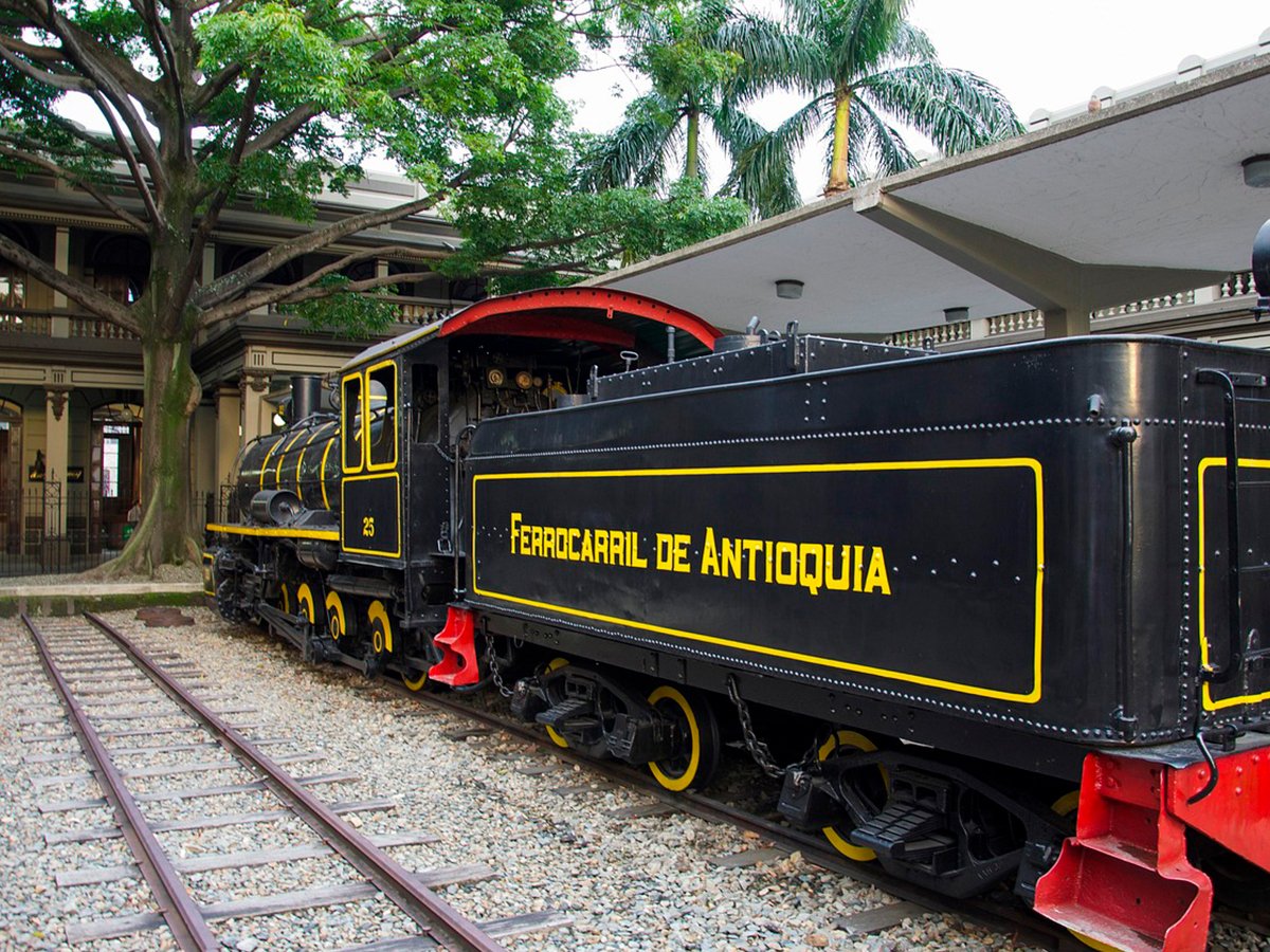 Antoguo ferrocarril de Antioquia