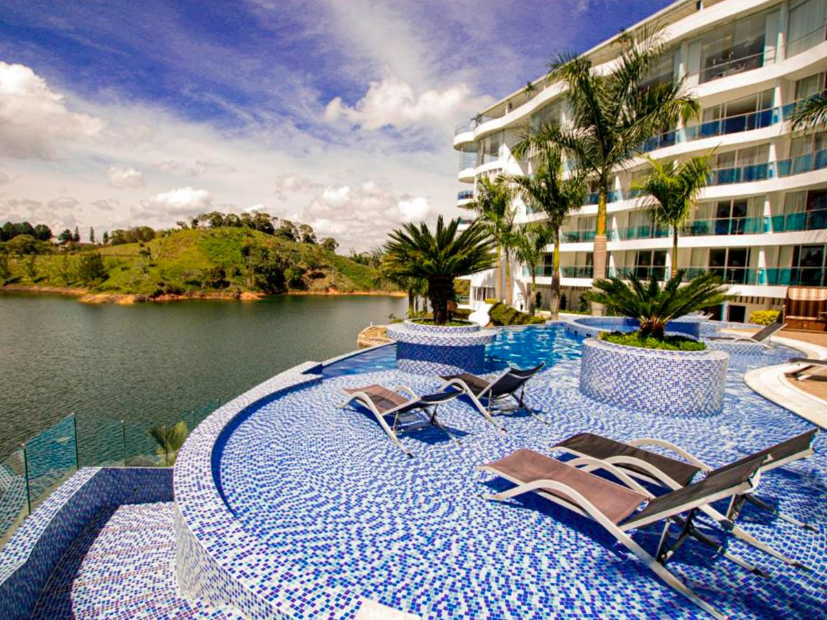 Medellín Especial 4 Noches – Incluye 1 Noche en Guatapé